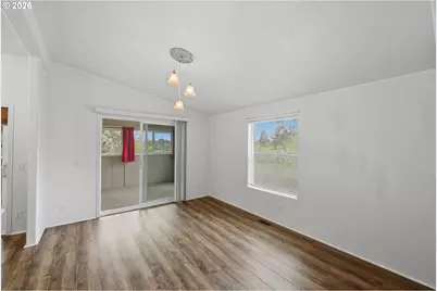 885 Lombard St, North Bend, OR 97459 - Photo 9