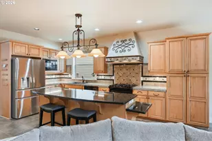 13405 SW Deergrove Ln, Portland, OR 97224 - Photo 9