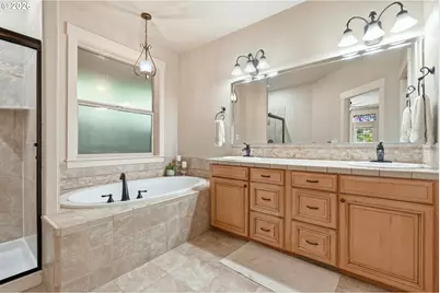 13405 SW Deergrove Ln, Portland, OR 97224 - Photo 19