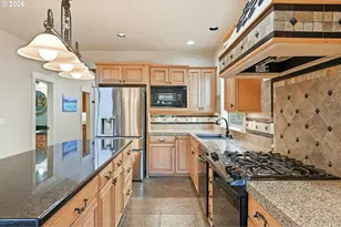 13405 SW Deergrove Ln, Portland, OR 97224 - Photo 7