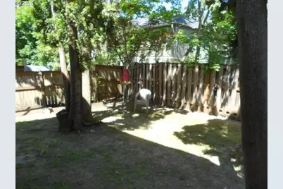 17165 SW Merlo Rd, Beaverton, OR 97003 - Photo 19
