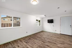 17705 NE Multnomah Dr, Portland, OR 97230 - Photo 19