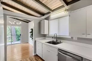 6425 SW Radcliffe St, Portland, OR 97219 - Photo 11