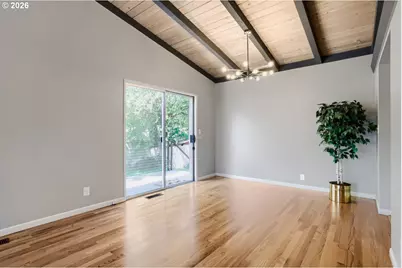 6425 SW Radcliffe St, Portland, OR 97219 - Photo 9