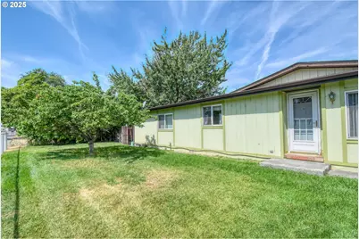 10 SW Sunrise Ct, Hermiston, OR 97838 - Photo 21