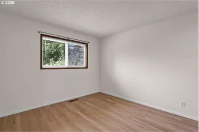 4017 Dillard Rd, Eugene, OR 97405 - Photo 21
