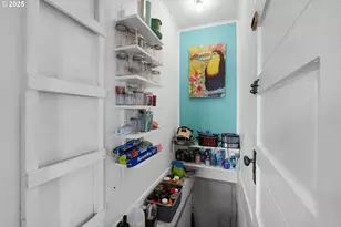 435 W Marine Dr, Astoria, OR 97103 - Photo 15