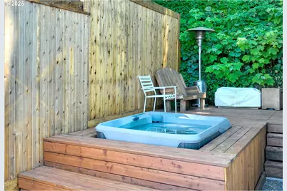 435 W Marine Dr, Astoria, OR 97103 - Photo 21