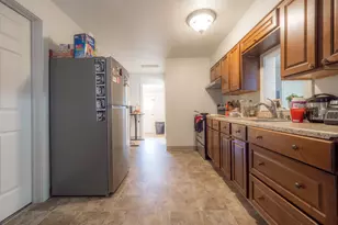 144 S Park St, Carlton, OR 97111 - Photo 11