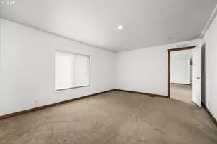 975 N 16th St, Cottage Grove, OR 97424 - Photo 25