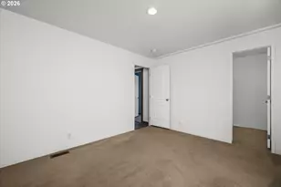 975 N 16th St, Cottage Grove, OR 97424 - Photo 17