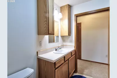 243 SE Harney St, Sheridan, OR 97378 - Photo 19