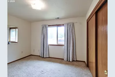 243 SE Harney St, Sheridan, OR 97378 - Photo 21