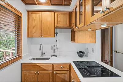 28 Monticello Dr, Lake Oswego, OR 97035 - Photo 41