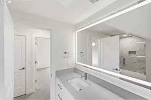 28 Monticello Dr, Lake Oswego, OR 97035 - Photo 31