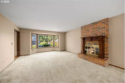 343 NE Hillwood Dr, Hillsboro, OR 97124 - Photo 7