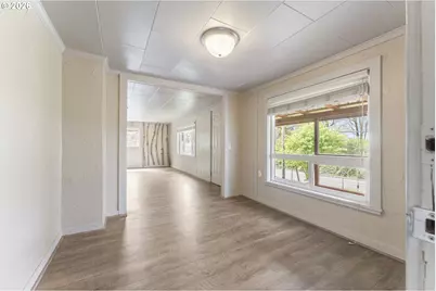 65851 N Bay Rd, North Bend, OR 97459 - Photo 15