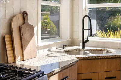 8720 SE Morgan Ln, McMinnville, OR 97128 - Photo 13