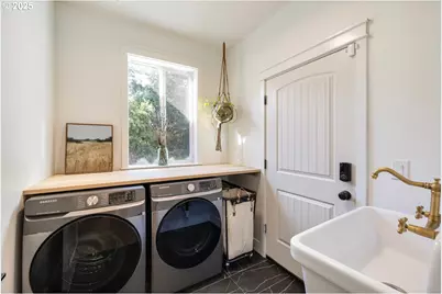 8720 SE Morgan Ln, McMinnville, OR 97128 - Photo 33