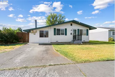 235 W Highland Ave, Hermiston, OR 97838 - Photo 1