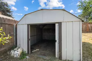 235 W Highland Ave, Hermiston, OR 97838 - Photo 27
