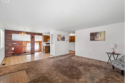 235 W Highland Ave, Hermiston, OR 97838 - Photo 5