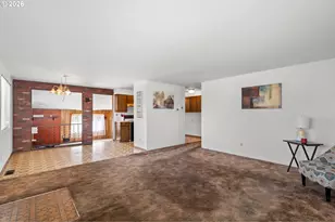 235 W Highland Ave, Hermiston, OR 97838 - Photo 5