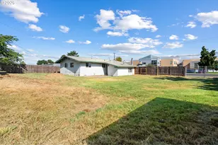 235 W Highland Ave, Hermiston, OR 97838 - Photo 23