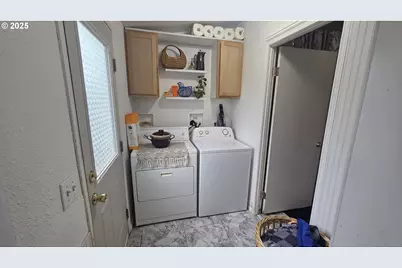 188 Norton Ln, Myrtle Creek, OR 97457 - Photo 13