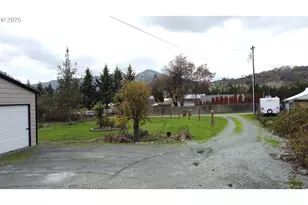 188 Norton Ln, Myrtle Creek, OR 97457 - Photo 7