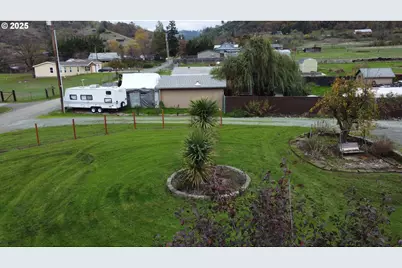 188 Norton Ln, Myrtle Creek, OR 97457 - Photo 31