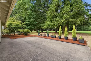 1833 NW Doral St, McMinnville, OR 97128 - Photo 33