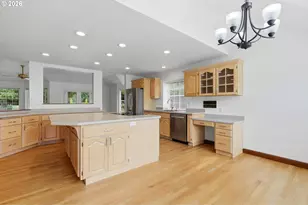 1833 NW Doral St, McMinnville, OR 97128 - Photo 13
