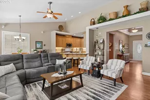 945 NW Angel Heights Rd, Stevenson, WA 98648 - Photo 11