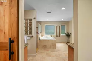 1450 Killarney Dr, West Linn, OR 97068 - Photo 25