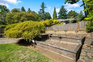 3125 SW Doschdale Dr, Portland, OR 97239 - Photo 43