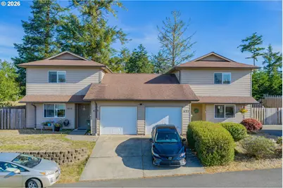 625 Clay St, Coos Bay, OR 97420 - Photo 1