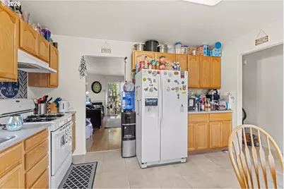 625 Clay St, Coos Bay, OR 97420 - Photo 25