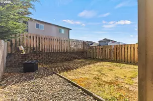 625 Clay St, Coos Bay, OR 97420 - Photo 19