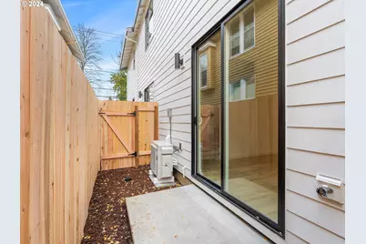 2232 SE Ankeny St #2, Portland, OR 97214 - Photo 7