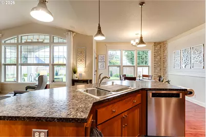 1016 Fieldcrest Ave, Junction City, OR 97448 - Photo 11