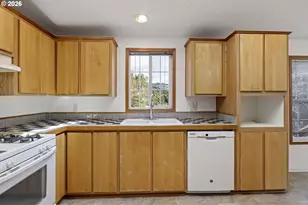 475 3rd St, Elkton, OR 97436 - Photo 13