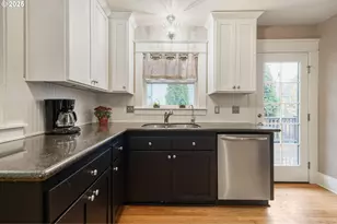 127 W 24th St, Vancouver, WA 98660 - Photo 7