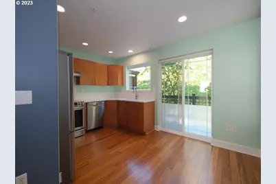 6720 N Pittsburg Ave, Portland, OR 97203 - Photo 3