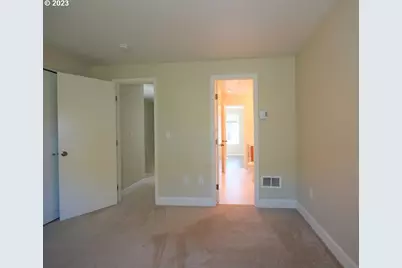 6720 N Pittsburg Ave, Portland, OR 97203 - Photo 21