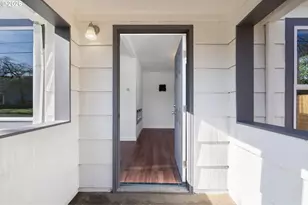 6555 SE 71st Ave, Portland, OR 97206 - Photo 5