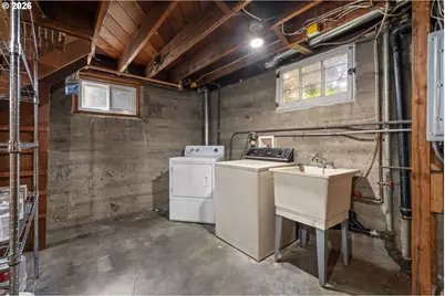 6615 N Curtis Ave, Portland, OR 97217 - Photo 27