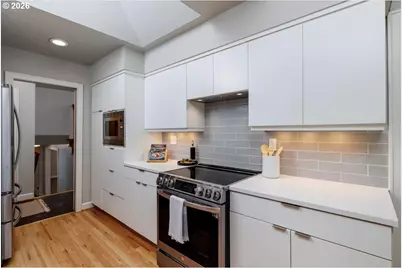 175 NW 95th Ave, Portland, OR 97229 - Photo 15