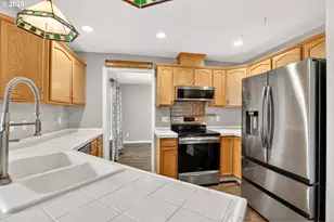 33985 SE Davona Dr, Scappoose, OR 97056 - Photo 9