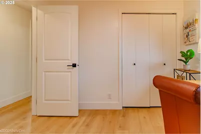 2081 Devos St, Eugene, OR 97402 - Photo 23